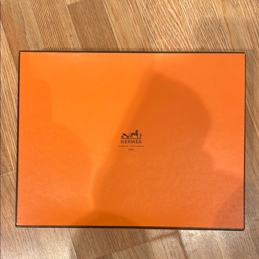 True Vintage Hermès Orange Box/original tissue paper/ gift bag